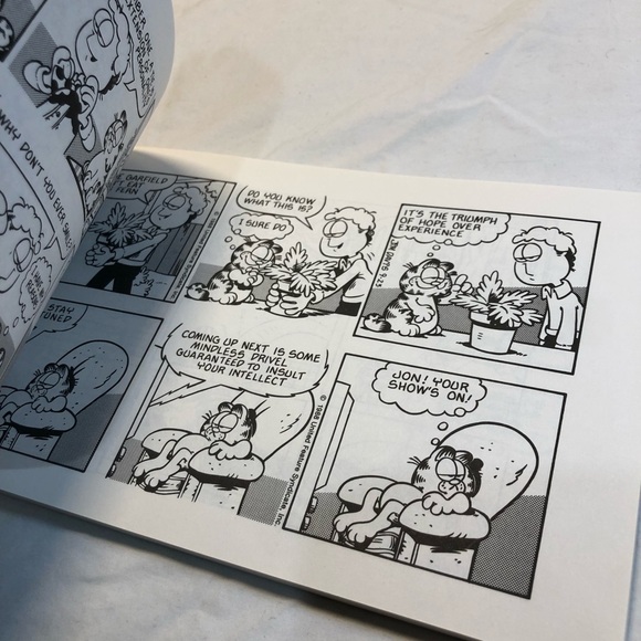Garfield goes to Waist his 18th book 1990 Jim Davis - Picture 8 of 9